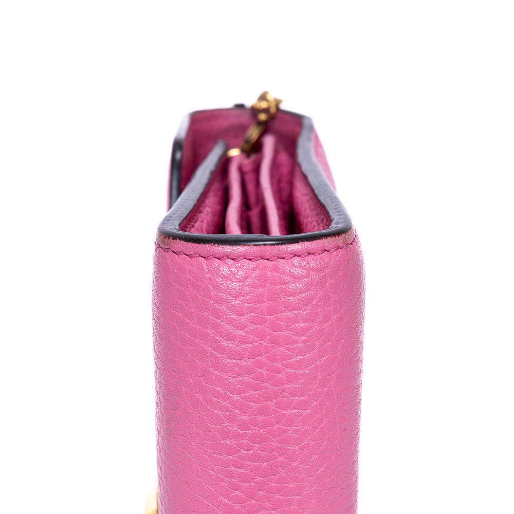 Gucci Marmont Wallet On Chain - Picture 8 of 11